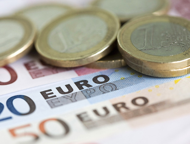 Małym i średnim firmom w strefie euro coraz trudniej uzyskać kredyt