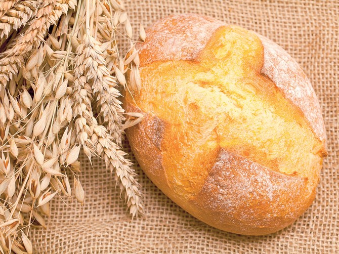 36426_stock-photo-fresh-bread-on-burlap-shutterstock_94738789