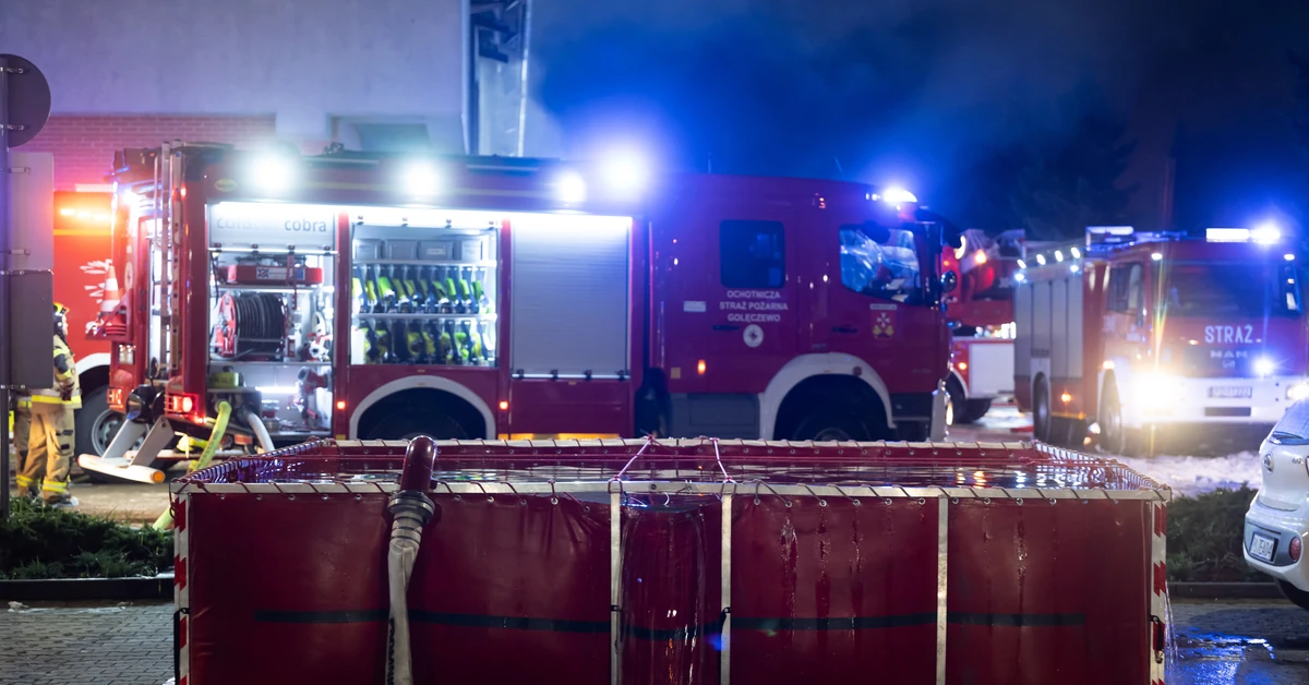 Wielki pożar w Poznaniu. Zagrożona galeria handlowa