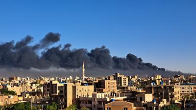 Smoke rises during clashes between the Sudanese Armed Forces and the paramilitary Rapid Support Forces (RSF) in Khartoum, Sudan on April 19, 2023.Photo by Ahmed Satti/Anadolu Agency via Getty Images