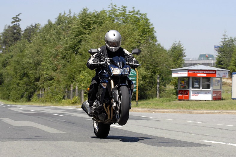 Kawasaki Z1000: sympatyczny osiłek (test)