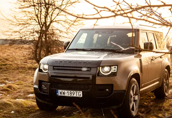 Cyfrowy gigant nie tylko do offroadu. Funkcje Defendera zaskakują