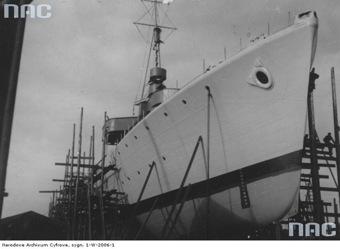 Stawiacz min ORP 'Gryf'