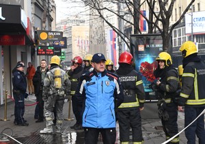 Požar u zgradi pored hotela na Terazijama