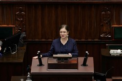 Co dalej z CPK? Posłanka Razem nie zgadza się z planami Donalda Tuska