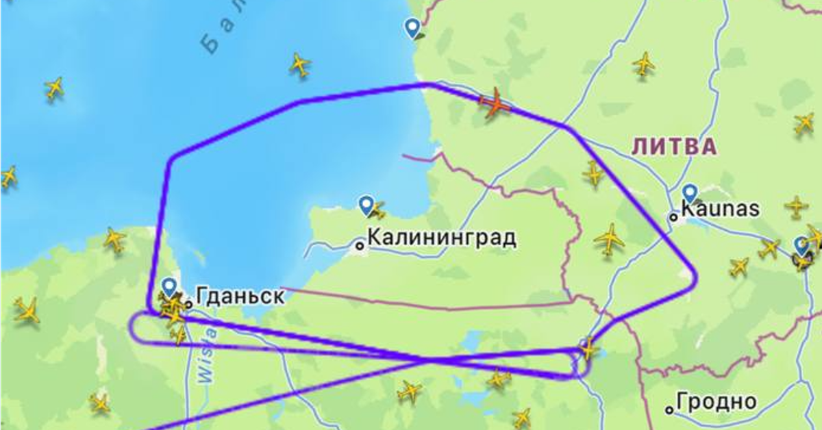 A powerful NATO plane made circles around Königsberg yesterday! Gdańsk was besides  on the route