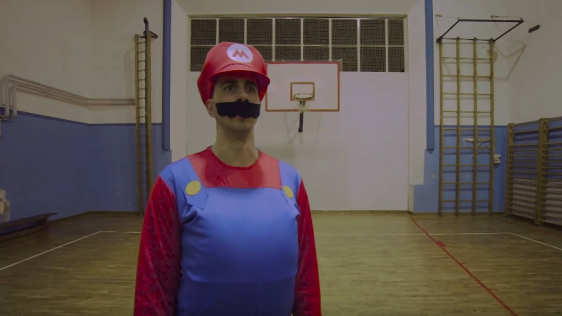 Tricky kao Super Mario basketaš je trenutno jedan od najzabavnijih komada interneta