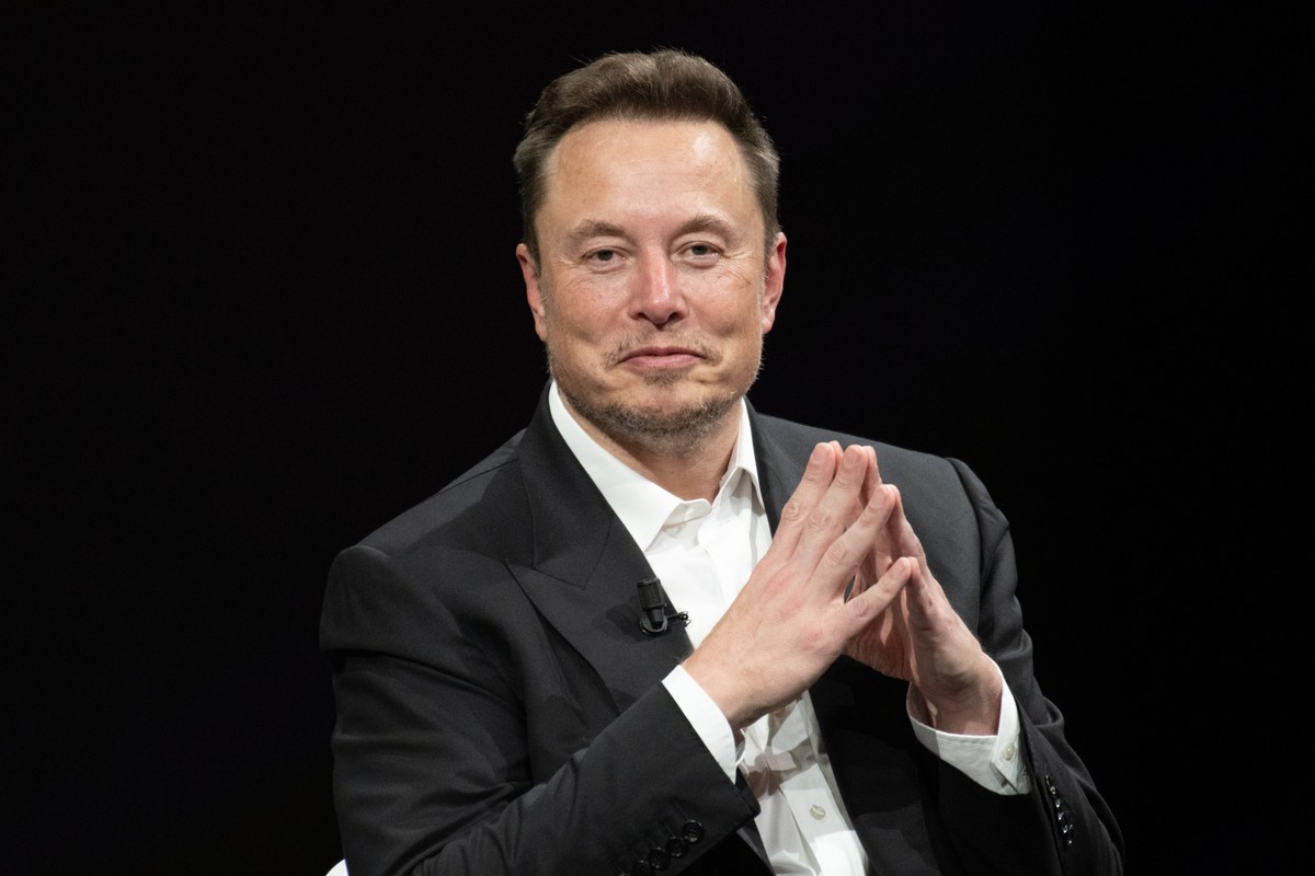 Musk prze mimo kontrowersji. Grok wspierany przez SpaceX