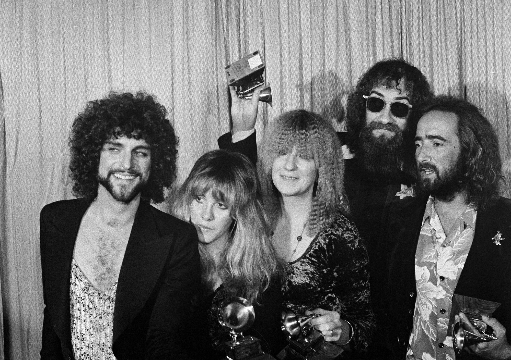 V roku 1998 skupinu Fleetwood Mac uviedli do Rokenrolovej siene slávy.