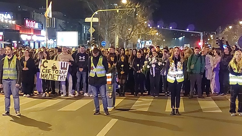 Komemorativna šetnja zbog 16. žrtve u padu nadstrešnice u Novom Sadu