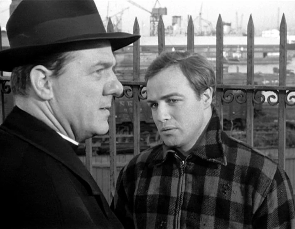 Karl Mlden i Marlon Brando u filmu "Na dokovima Njujorka"