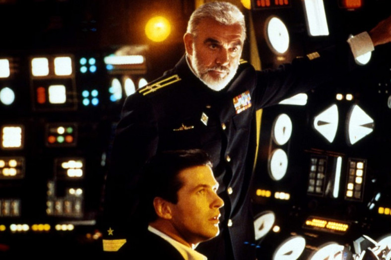 Sean Connery jako kapitan Marko Ramius i Alec Baldwin jako Jack Ryan w filmie "Polowanie na Czerwony Październik" (1990)