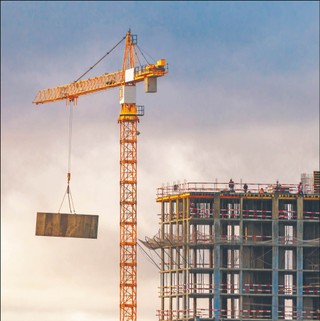 Kakofonia mieszkaniowa nie zapewni Polakom dachu nad głową [OPINIA]