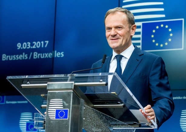 Donald Tusk ponownie szefem Rady Europejskiej. W głosowaniu tylko Polska była przeciw