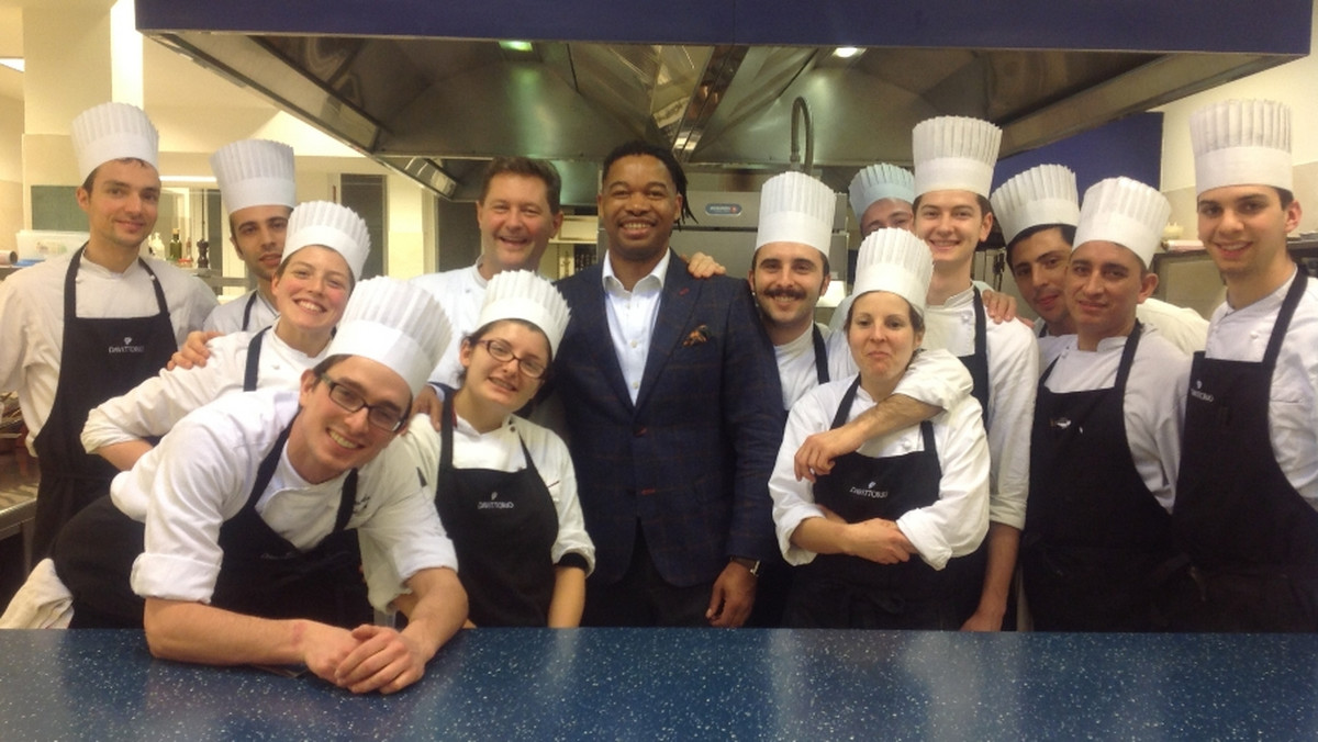 Joseph Seeletso odwiedził restaurację Da Vittorio (3 Gwiazdki Michelin), w Begramo, na północy Włoch