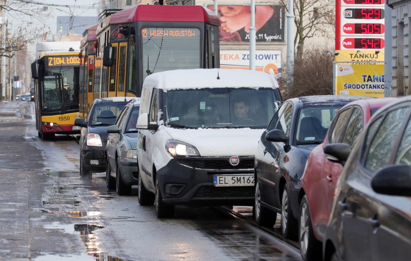 Remont torów na Przybyszewskiego