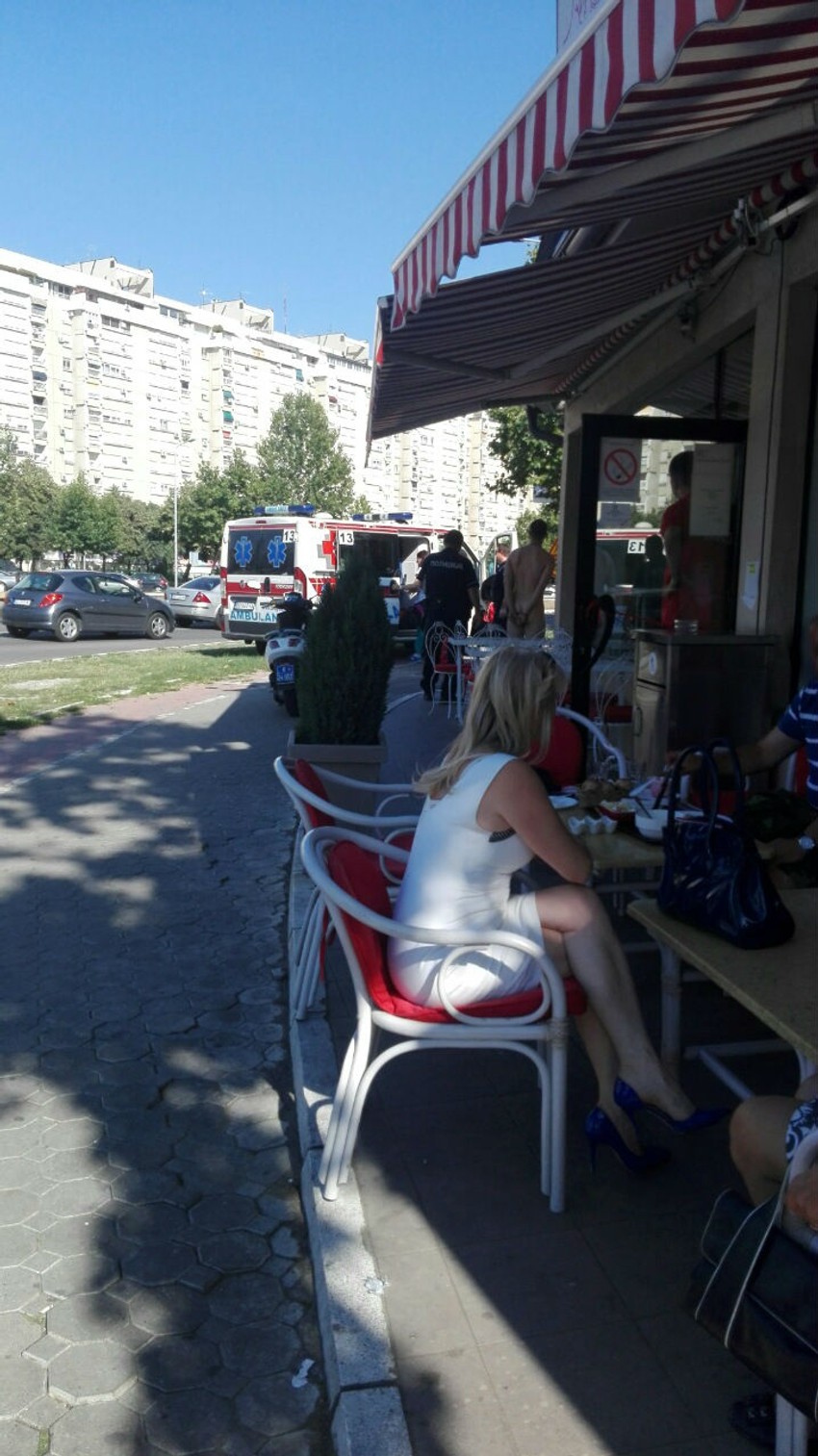 Zabezeknuti gosti susednog kafića gde se odigrao incident