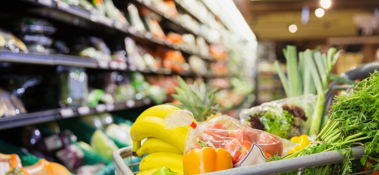Alarm dla klientów Biedronki i Lidla. Popularne produkty spożywcze wycofane