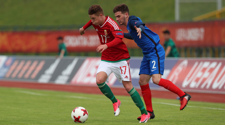 Csoboth (pirosban) szerezte a magyar csapat első és második gólját. A fiatal tehetség a Benfica játékosa /Fotó: Isza Ferenc