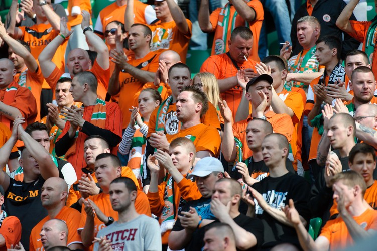 Ochroniarz podpalił na stadionie kibica Zagłębia