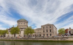 Sędziowie z Irlandii stają po stronie swej koleżanki. 'Potępiamy osobiste ataki polskich mediów'