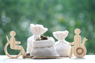 Uprawnienia. Dodatek dopełniający dochodem w świadczeniach rodzinnych