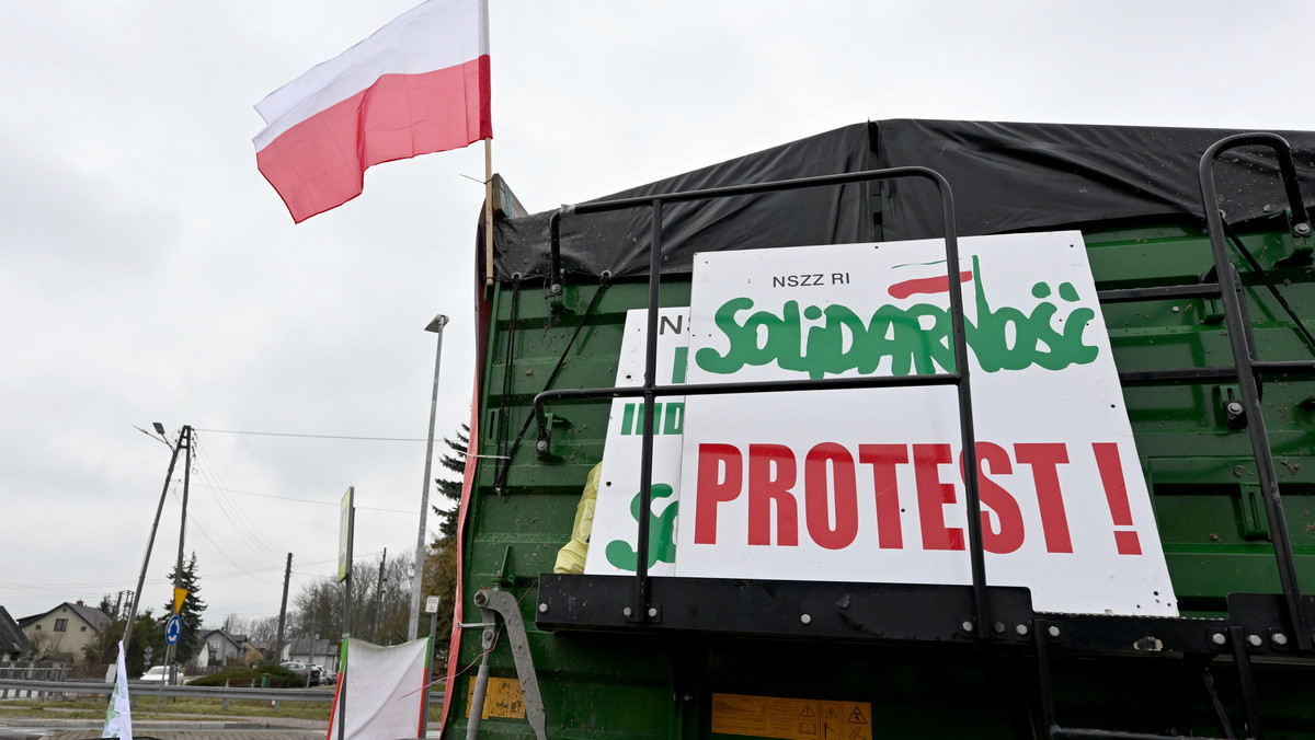 Protest rolników w Świętokrzyskiem. Zablokowana DK 78