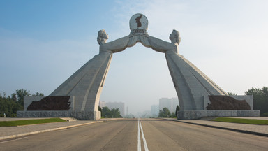 Symboliczny pomnik w Korei Północnej nagle zniknął ze zdjęć. Nakaz Kim Dzong Una