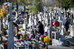 Wydano ostrzeżenie ws. wizyt na cmentarzach