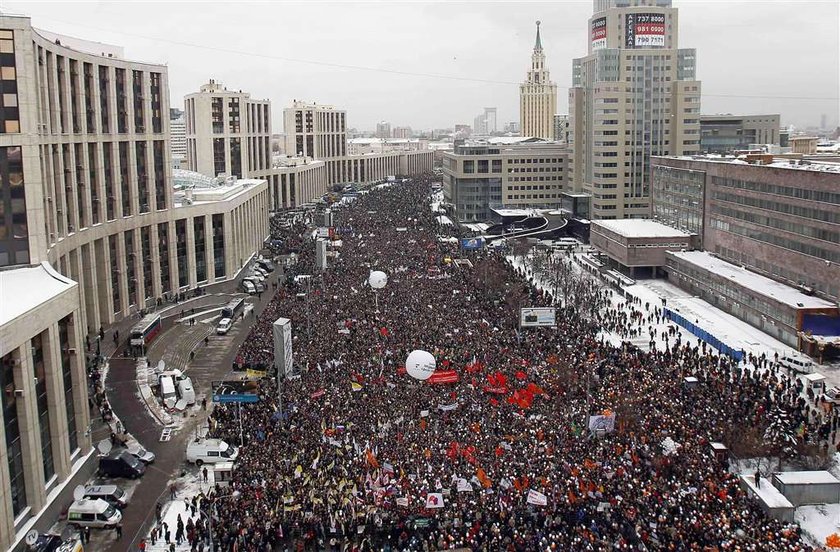 Gorbaczow do Putina: Ustąp! Dość się już narządziłeś