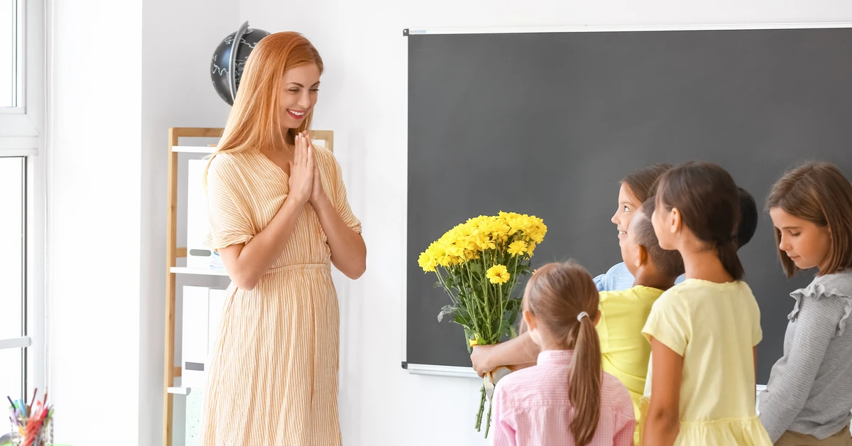 Biżuteria dla wychowawczyni? Po 100 zł od ucznia na prezent na koniec roku