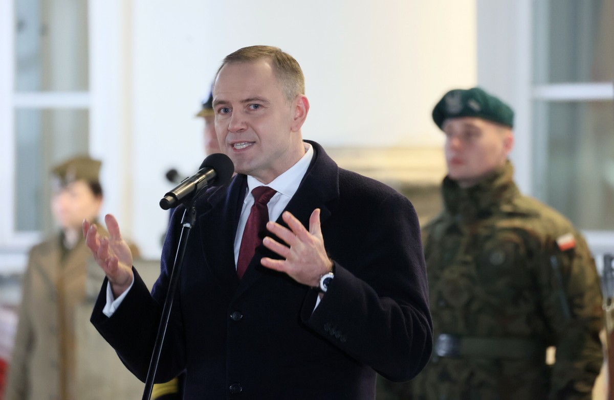 Polacy ocenili prezydenta Karola Nawrockiego. Widać jedną istotną zmianę [SONDAŻ]