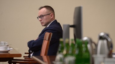 Obstrukcja prac komisji śledczej. Jest stenogram z przesłuchania Artura Sobonia. Te liczby mówią wszystko