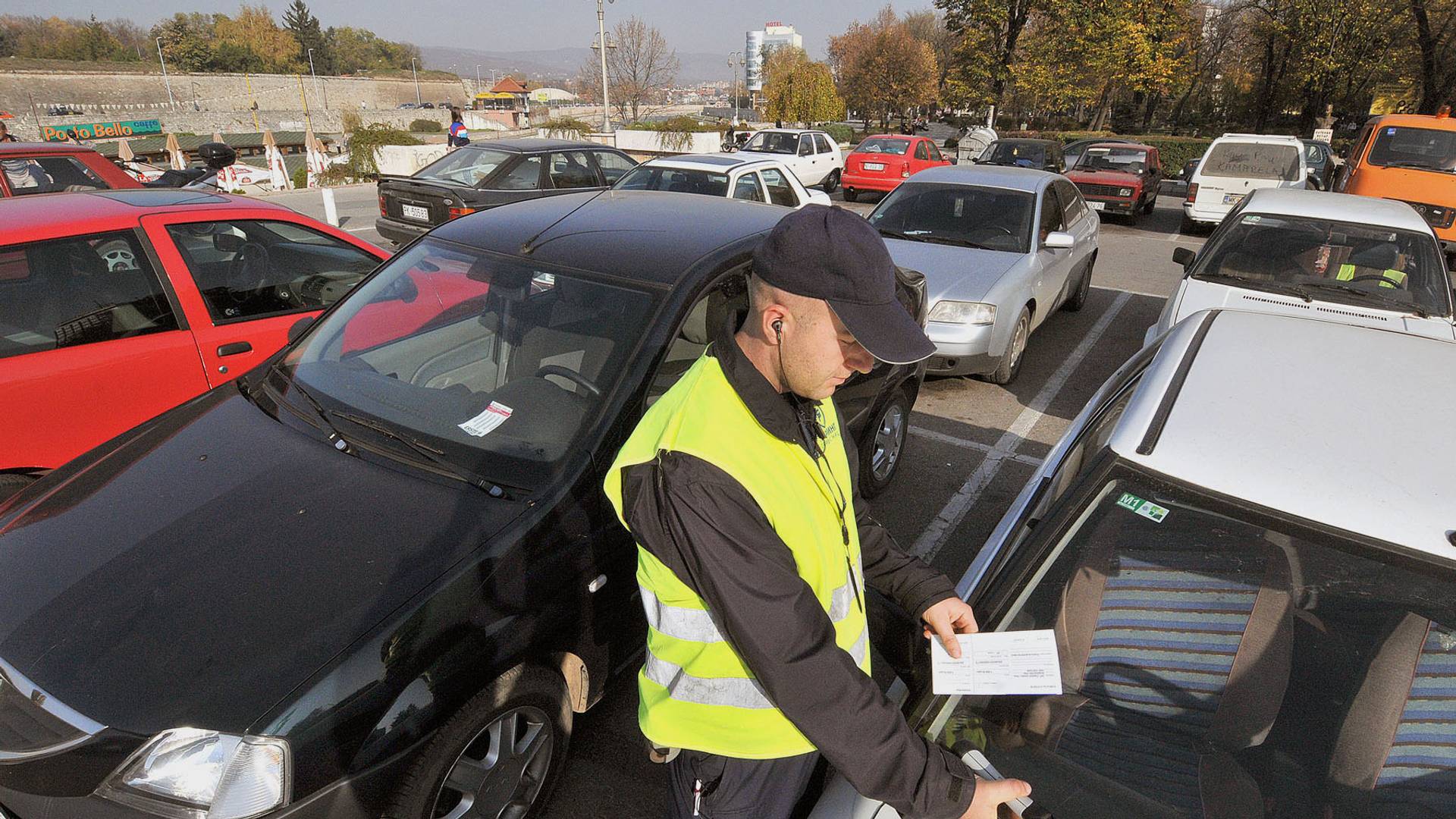 Nikolina je ostavila poruku Parking servisu i dobila sjajan odgovor