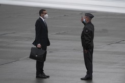 Premier w Porto. 'Zaprezentuję polski model społeczny'