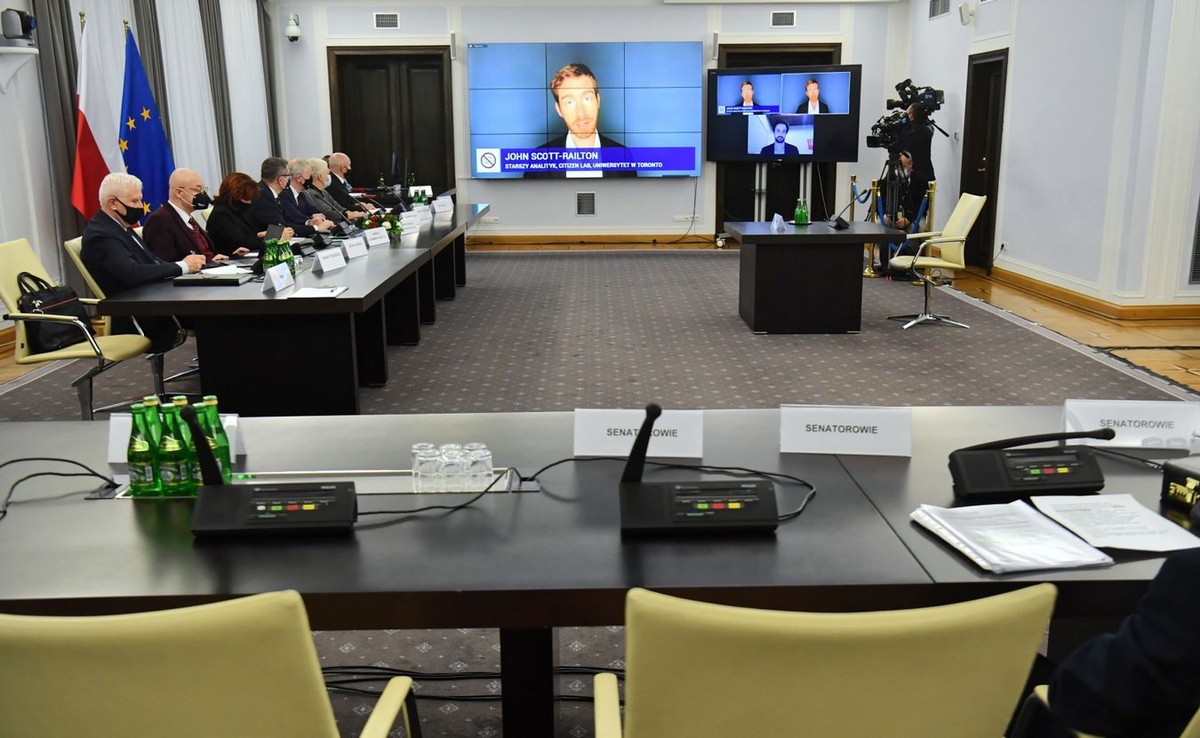 Posiedzenie senackiej Komisji Nadzwyczajnej do spraw wyjaśnienia przypadków nielegalnej inwigilacji