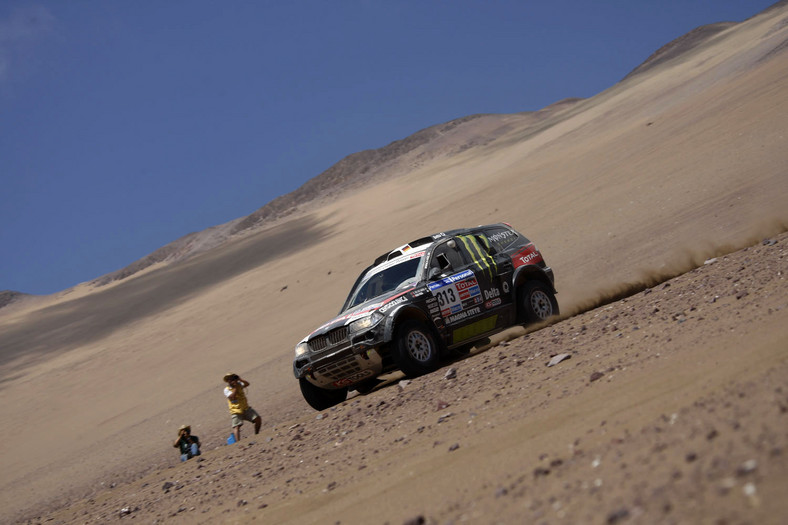 Rajd Dakar 2011: dobra postawa Polaków, Hołowczyc z otwartymi drzwiami (5.etap, wyniki, fot. Willy Weyens)