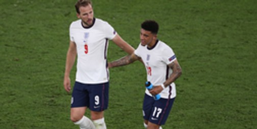 Królowa Elżbieta II trzyma kciuki za angielskich piłkarzy