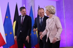Rozmowa Tuska z szefową KE i premierem Belgii. Wśród tematów rolnictwo i KPO