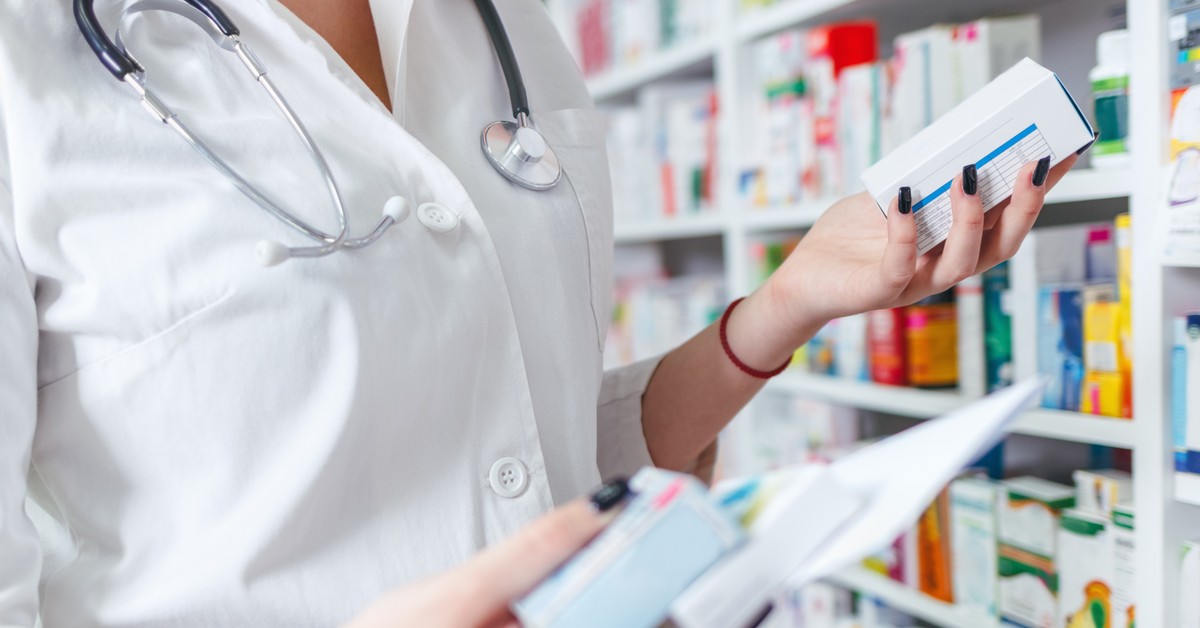 Pilna decyzja GIF z 2 marca. Popularny lek na astmę wycofany z aptek w całej Polsce