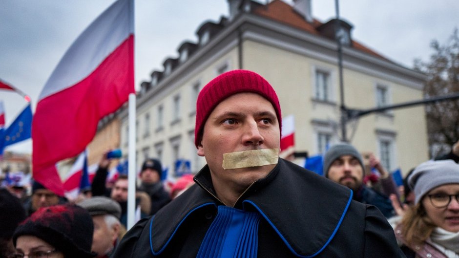 Jedno ze zdjęć Chrisa Niedenthala - z Marszu Tysiąca Tóg w Warszawie, które zostanie zaprezentowane na wystawie "Tu i teraz"