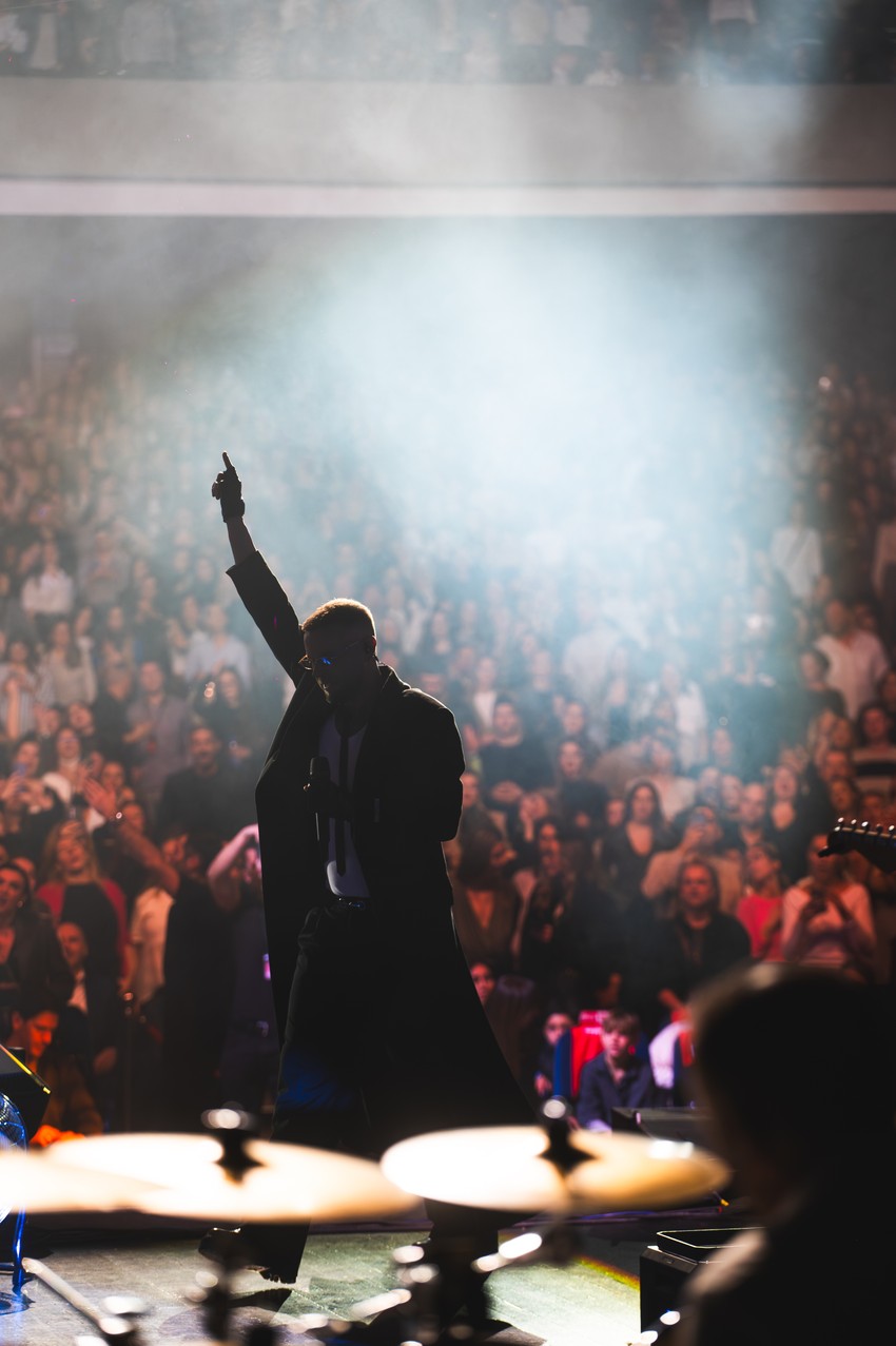 .
