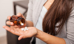 Aspiryna nie dla seniorów. Czy popularny lek może być niebezpieczny?