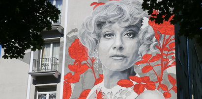 Kolejny piękny mural w Warszawie! Tym razem przedstawia słynną aktorkę