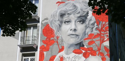 Kolejny piękny mural w Warszawie! Tym razem przedstawia słynną aktorkę