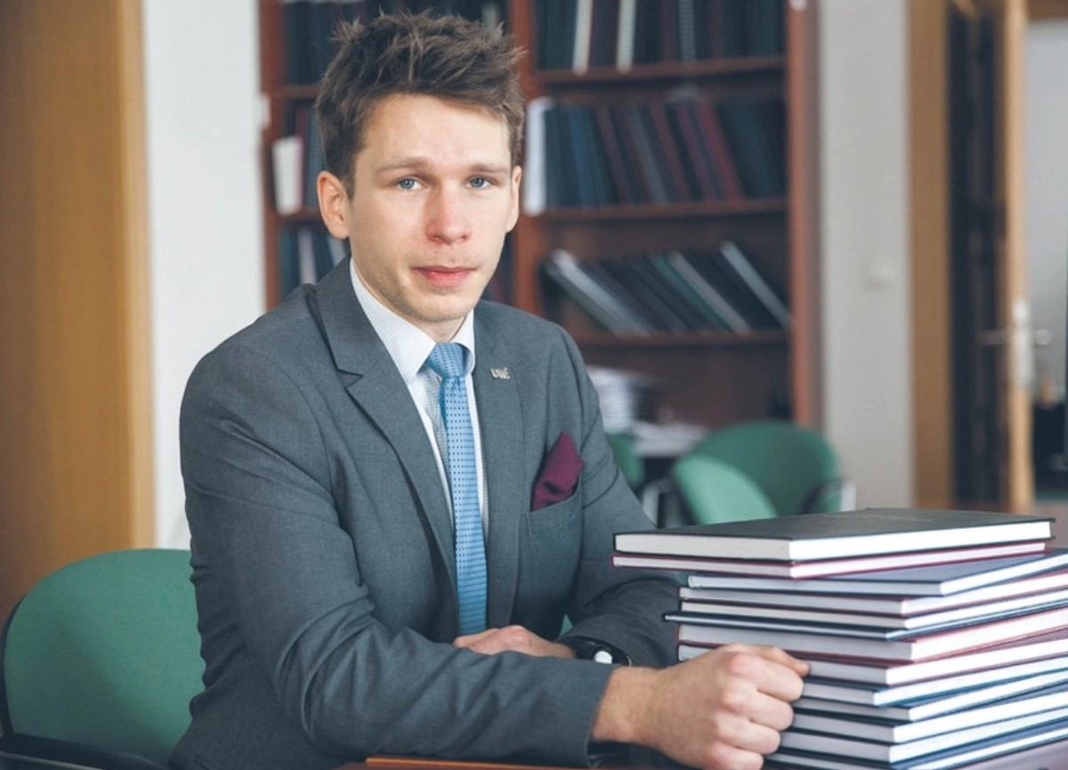 Dr Piotr Lewulis, Katedra Kryminalistyki, WPiA Uniwersytetu Warszawskiego