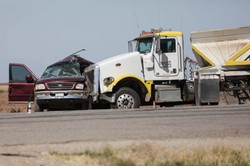 Co najmniej 15 ofiar śmiertelnych zderzenia samochodów