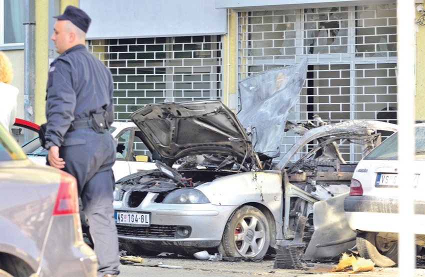 Istraga: „Seat“ ispod kog je bila bomba