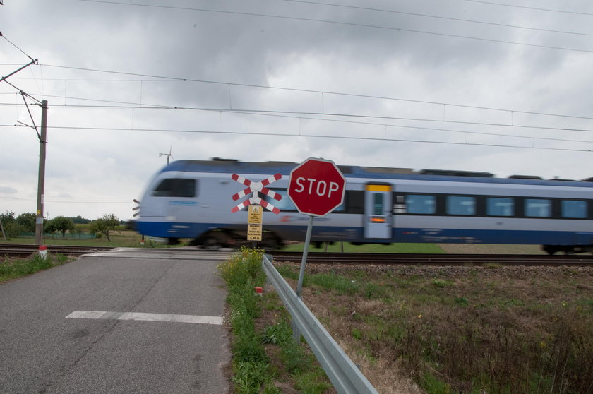 Jechała po leki, przejechał ich pociąg