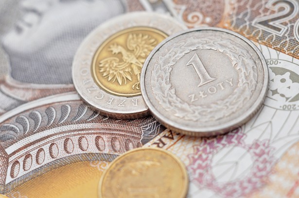 DZIEŃ NA FX/FI: Złoty się umacnia, krótki koniec krzywej na 3,61 proc.